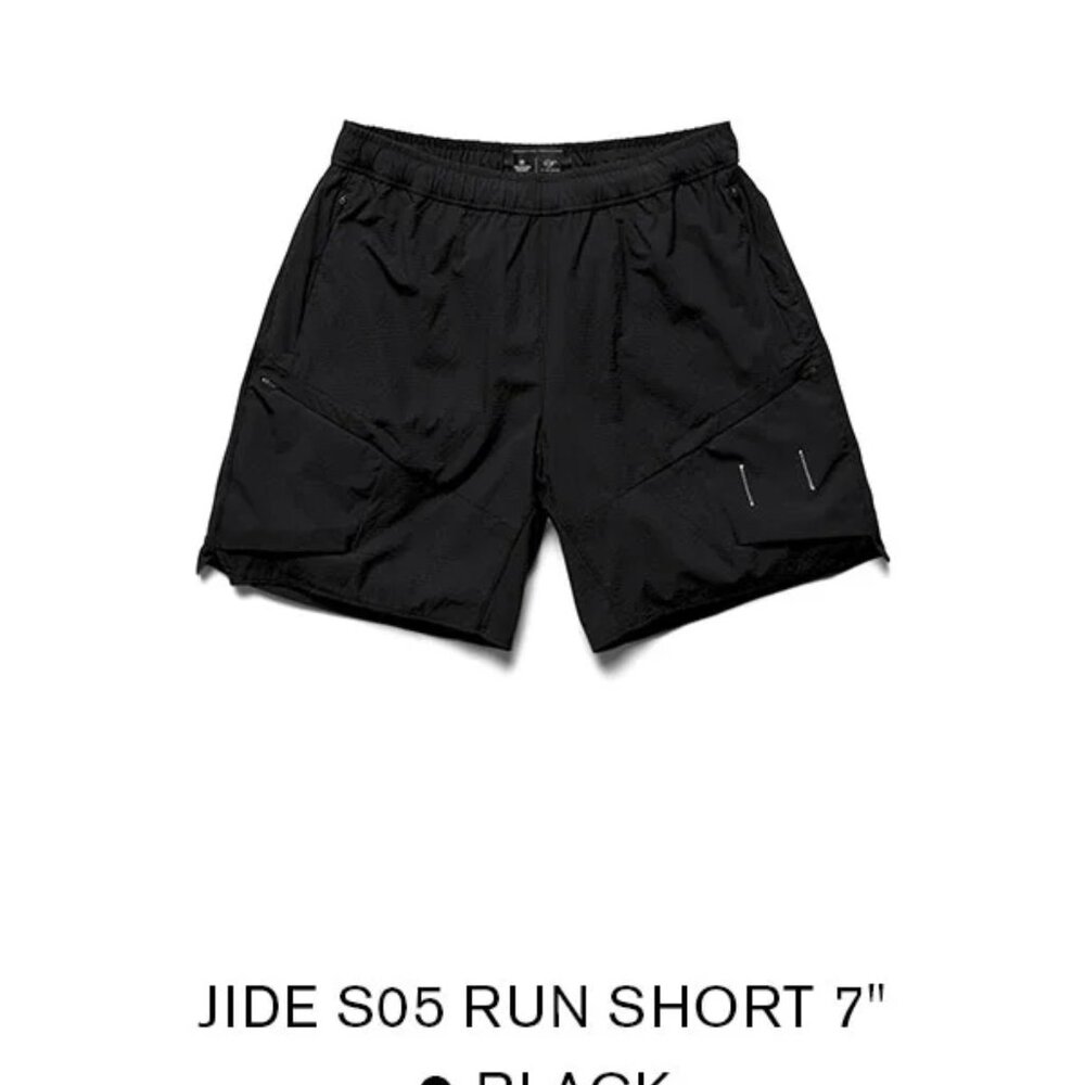 REIGNING CHAMP JIDE S05 RUN SHORT 7"